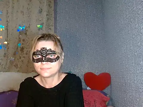 Miss Nona online show from 11, 11, 2025