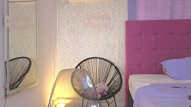 Snapshot of elzafuentes1 chatting on 10, 7, 2026 elzafuentes1 online show from 10, 7, 2026