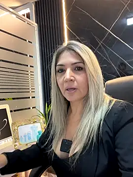 Snapshot of Helena_Foxxx chatting on 7, 11, 2025 Helena Foxxx online show from 7, 11, 2025