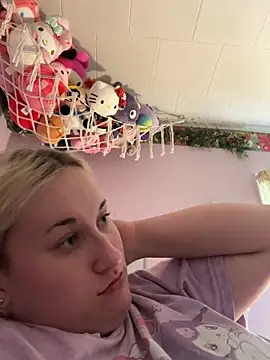 imawhorenslut19 online show from 10, 4, 2026