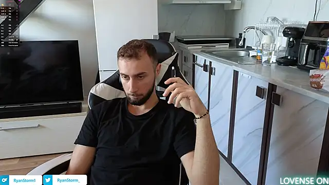 Snapshot of RyanStorm_ chatting on 16, 10, 2025 RyanStorm online show from 16, 10, 2025