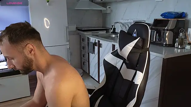 Snapshot of RyanStorm_ chatting on 10, 11, 2025 RyanStorm online show from 10, 11, 2025