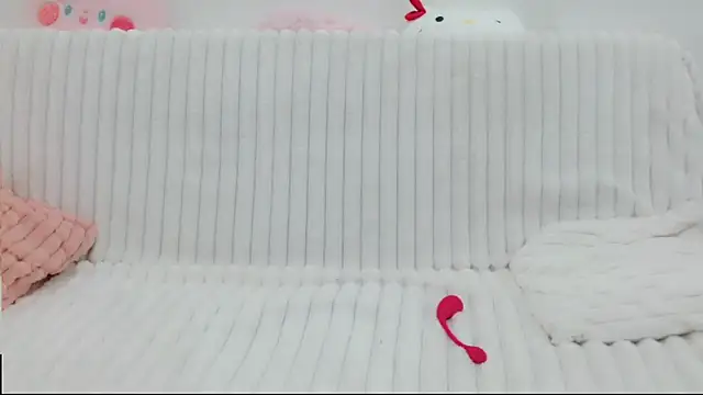 Emmahahaha17 online show from 1, 11, 2025