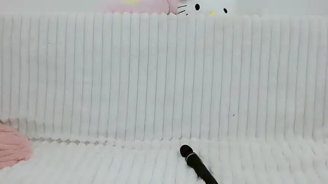 Snapshot of Emmahahaha17 chatting on 1, 3, 2026 Emmahahaha17 online show from 1, 3, 2026