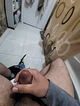 Snapshot of WelloffUpthrow chatting on 24, 2, 2026 WelloffUpthrow online show from 24, 2, 2026