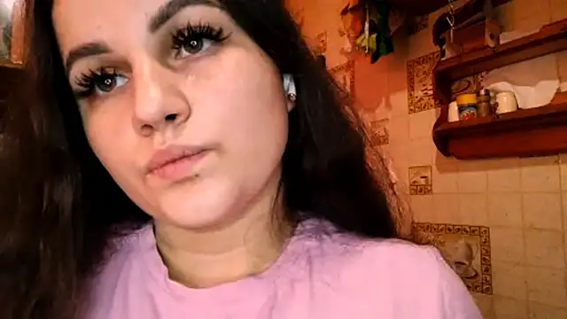 DierdreCousineau online show from 13, 11, 2025