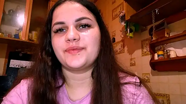 DierdreCousineau online show from 30, 11, 2025