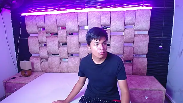Snapshot of NatyyAlex chatting on 22, 9, 2025 NatyyAlex online show from 22, 9, 2025