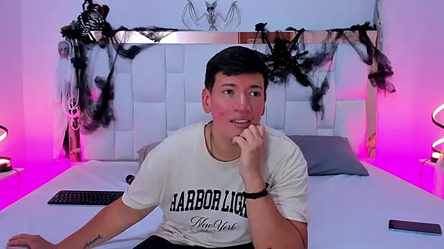 ZoeandEthan online show from 16, 10, 2025