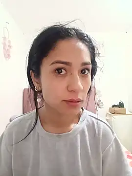 Liahdiaz  online show from 20, 6, 2026