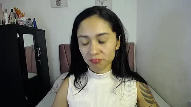 Liahdiaz  online show from 6, 7, 2026