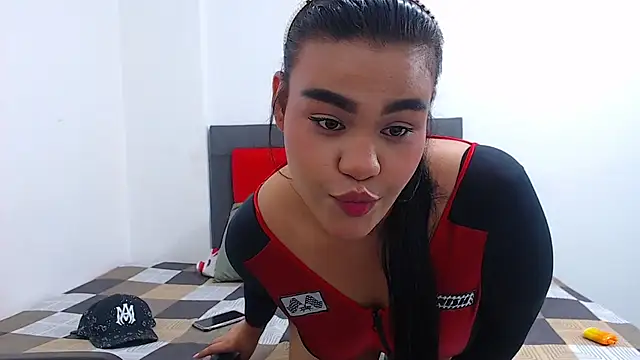 Snapshot of miawhithee chatting on 13, 9, 2025 miawhithee online show from 13, 9, 2025