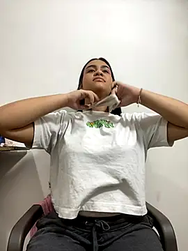 miawhithee online show from 27, 11, 2025