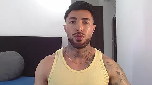 Snapshot of andrea_de_lucaa chatting on 17, 7, 2026 andrea de lucaa online show from 17, 7, 2026