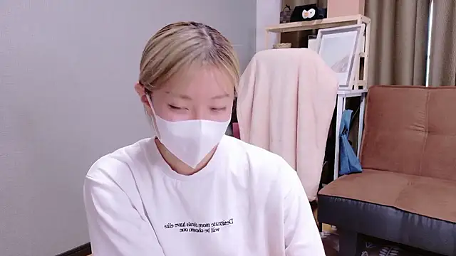 Nana  ch online show from 25, 9, 2025