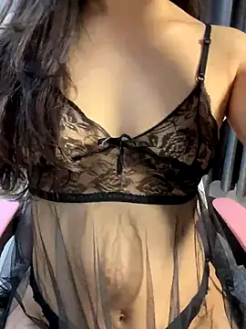 Snapshot of Orianna69 chatting on 18, 10, 2025 Orianna69 online show from 18, 10, 2025