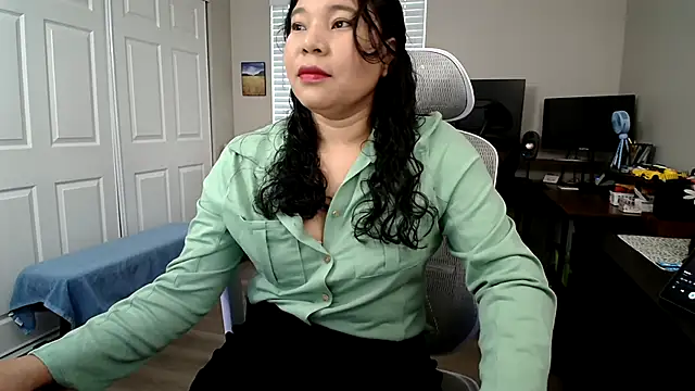 SHEILYN  online show from 13, 4, 2026