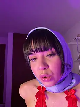Snapshot of AriaBlush_18 chatting on 24, 9, 2025 AriaBlush 18 online show from 24, 9, 2025