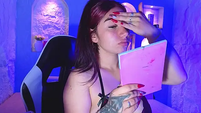 Sophia tf online show from 25, 3, 2026