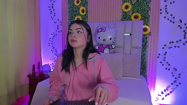 Snapshot of Jade_Nmm chatting on 1, 10, 2025 Jade Nmm online show from 1, 10, 2025