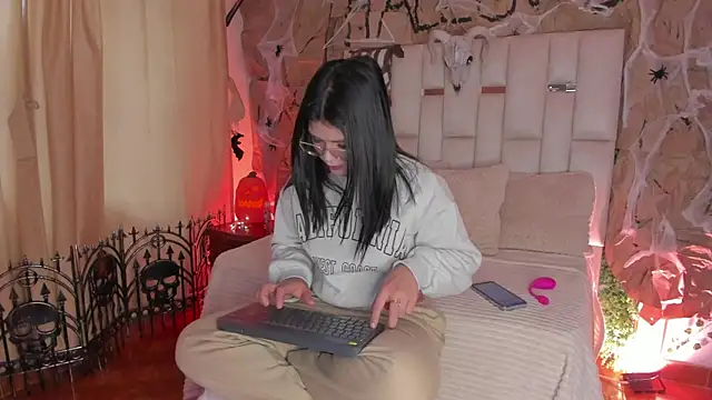 Snapshot of Jade_Nmm chatting on 31, 10, 2025 Jade Nmm online show from 31, 10, 2025