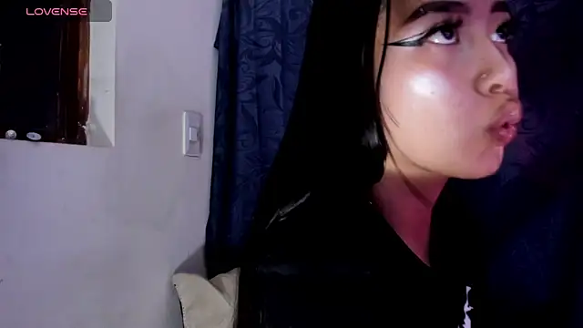 Snapshot of Viioleett_cum chatting on 2, 10, 2025 Viioleett cum online show from 2, 10, 2025