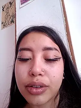 Snapshot of Viioleett_cum chatting on 4, 10, 2025 Viioleett cum online show from 4, 10, 2025
