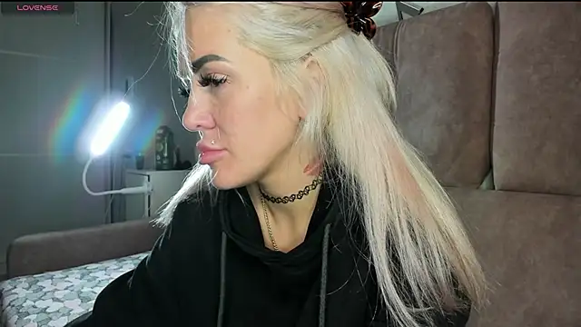 Snapshot of Kira_Key chatting on 26, 5, 2026 Kira Key online show from 26, 5, 2026