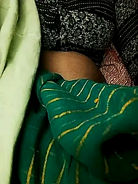 Snapshot of Hut_rotu_cute chatting on 29, 5, 2026 Hut rotu cute online show from 29, 5, 2026