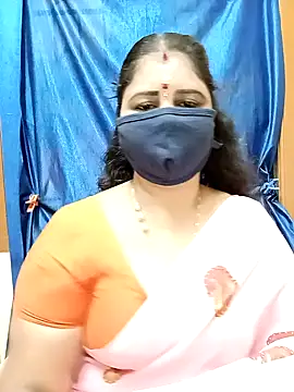 Snapshot of sushma26 chatting on 19, 9, 2025 sushma26 online show from 19, 9, 2025