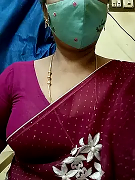 Snapshot of sushma26 chatting on 22, 7, 2026 sushma26 online show from 22, 7, 2026