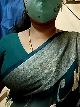 Snapshot of sushma26 chatting on 24, 7, 2026 sushma26 online show from 24, 7, 2026