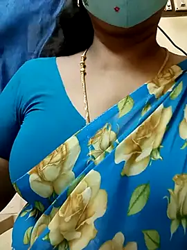 Snapshot of sushma26 chatting on 28, 7, 2026 sushma26 online show from 28, 7, 2026