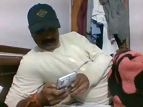 vardh033 online show from 4, 11, 2025