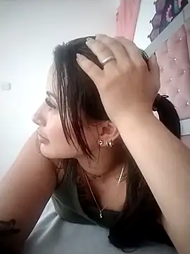 scarletr red online show from 16, 9, 2025