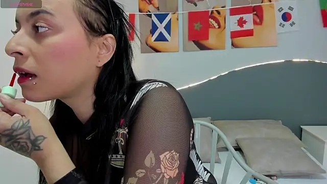 Sara mora  online show from 14, 7, 2026