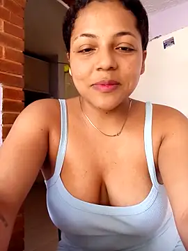 Snapshot of veronica_em1 chatting on 1, 5, 2026 veronica em1 online show from 1, 5, 2026