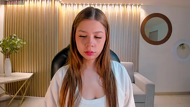 Snapshot of TiffannySins chatting on 14, 2, 2026 TiffannySins online show from 14, 2, 2026