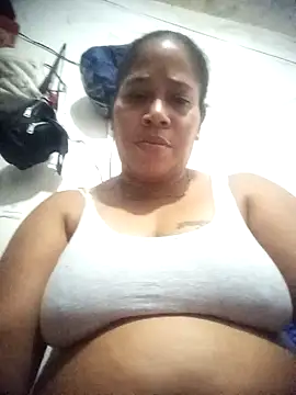 Big ass submissive online show from 21, 12, 2025