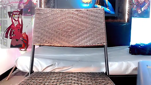 Snapshot of Natasha_clifford chatting on 9, 4, 2026 Natasha clifford online show from 9, 4, 2026