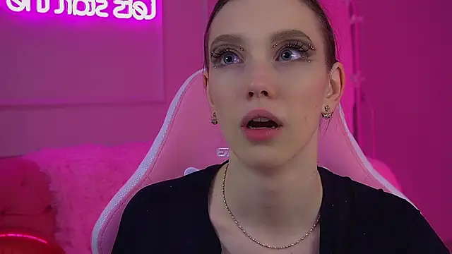 Snapshot of VeronicaVances chatting on 17, 2, 2026 VeronicaVances online show from 17, 2, 2026