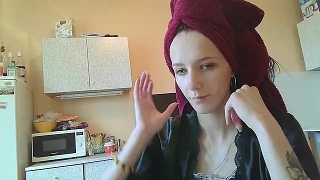 Lucy Divine online show from 12, 9, 2025