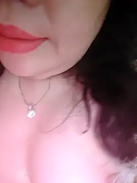 Snapshot of Julyy08 chatting on 3, 3, 2026 Julyy08 online show from 3, 3, 2026