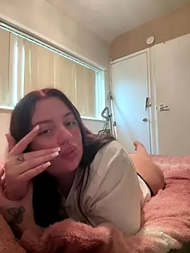 Victoriasteel online show from 12, 11, 2025