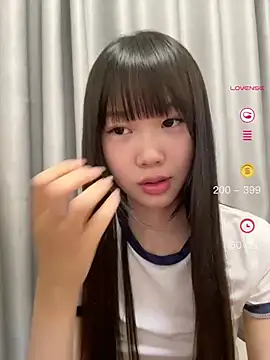 Snapshot of xinyu789 chatting on 3, 8, 2026 xinyu789 online show from 3, 8, 2026