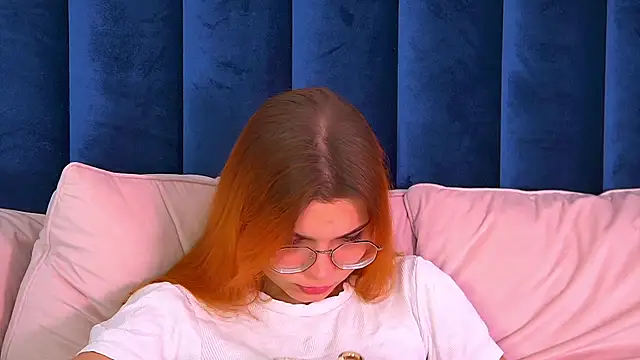 BellaMarebelle online show from 16, 10, 2025