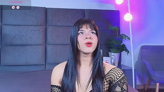 Snapshot of Slenna_Moon chatting on 20, 4, 2026 Slenna Moon online show from 20, 4, 2026