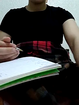 Ahalm online show from 6, 10, 2025