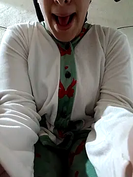 Ahalm online show from 5, 4, 2026