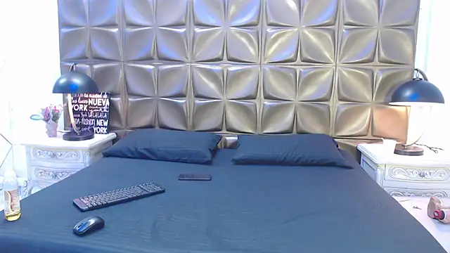 MeganLarsson online show from 29, 10, 2025